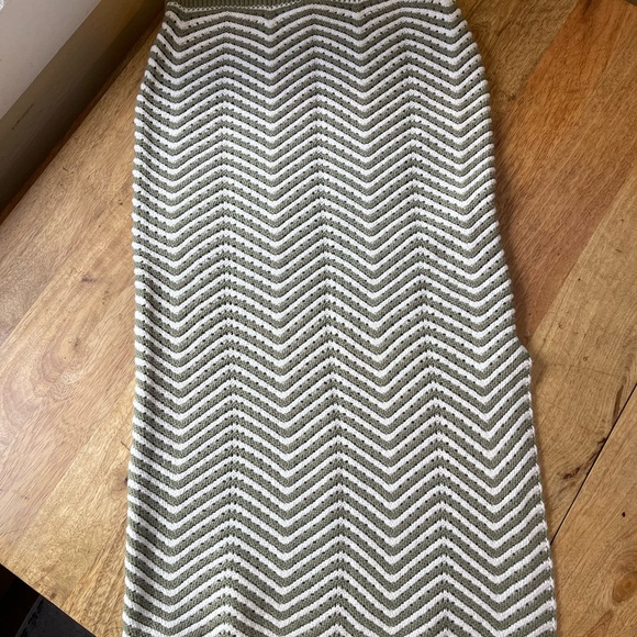 Willow & Wind~ Women’s 2piece Knit, Crochet Tube Top & Skirt Size S. NWT - Picture 6 of 7